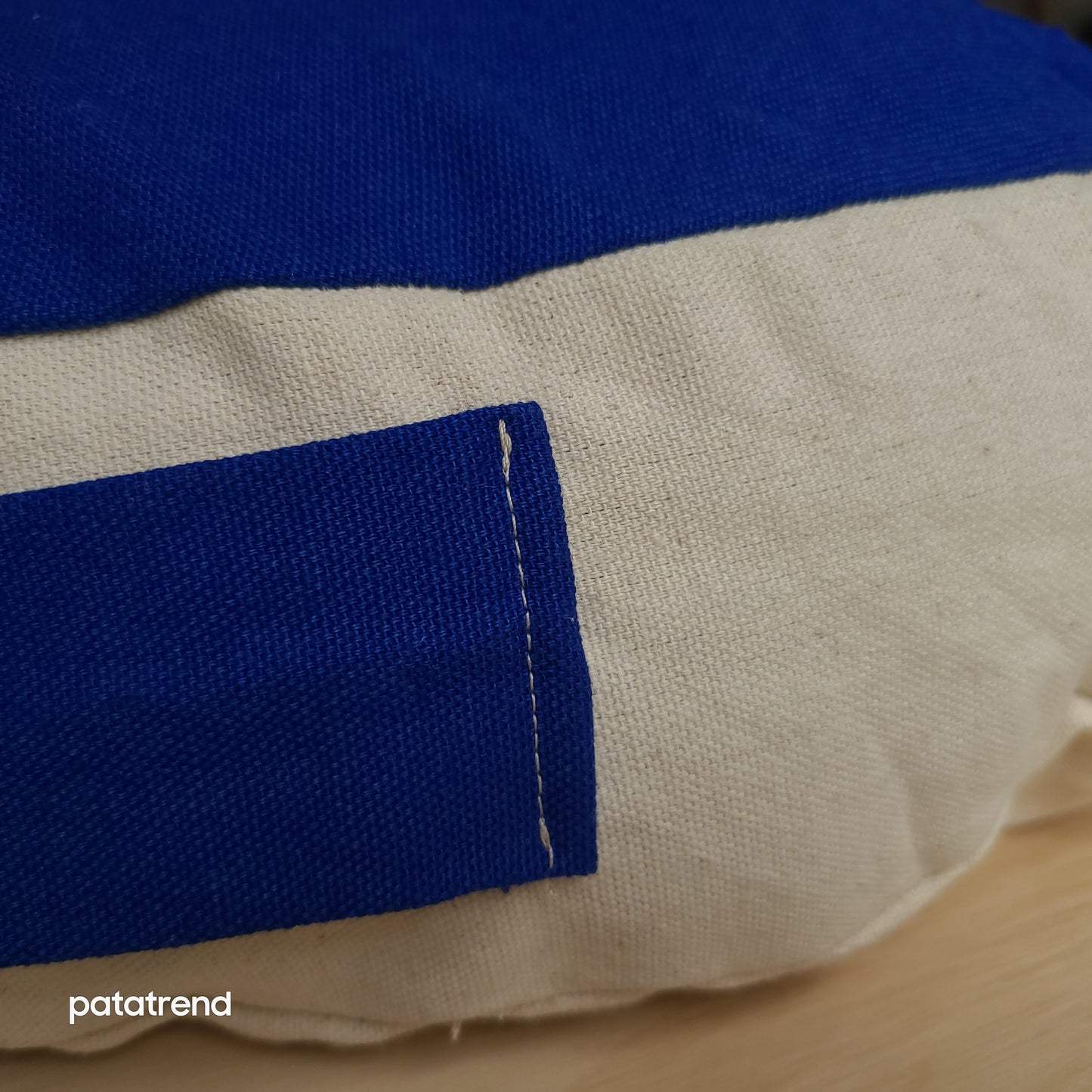 Large Hypoallergenic Nest dog bed and cradle