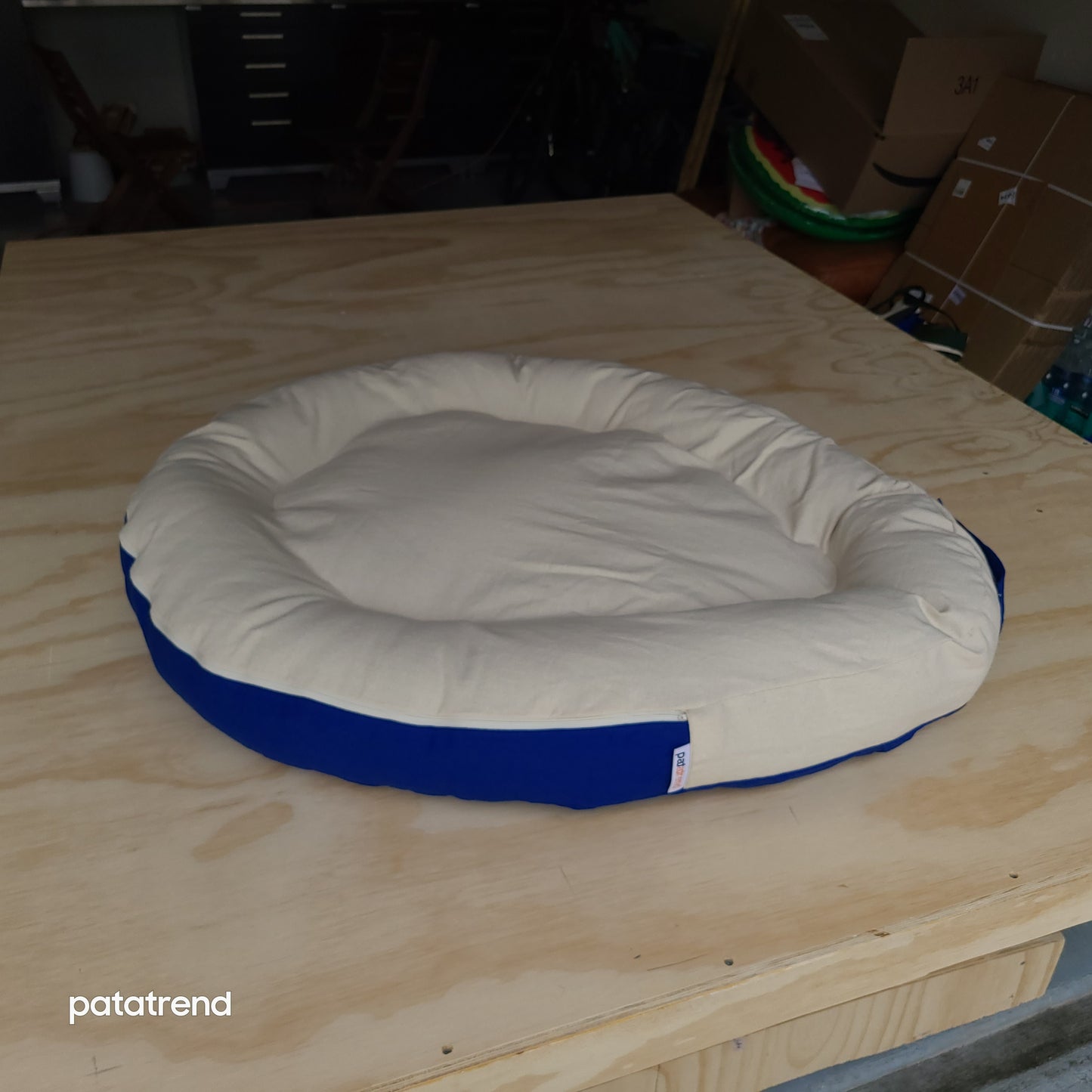 Large Hypoallergenic Nest dog bed and cradle