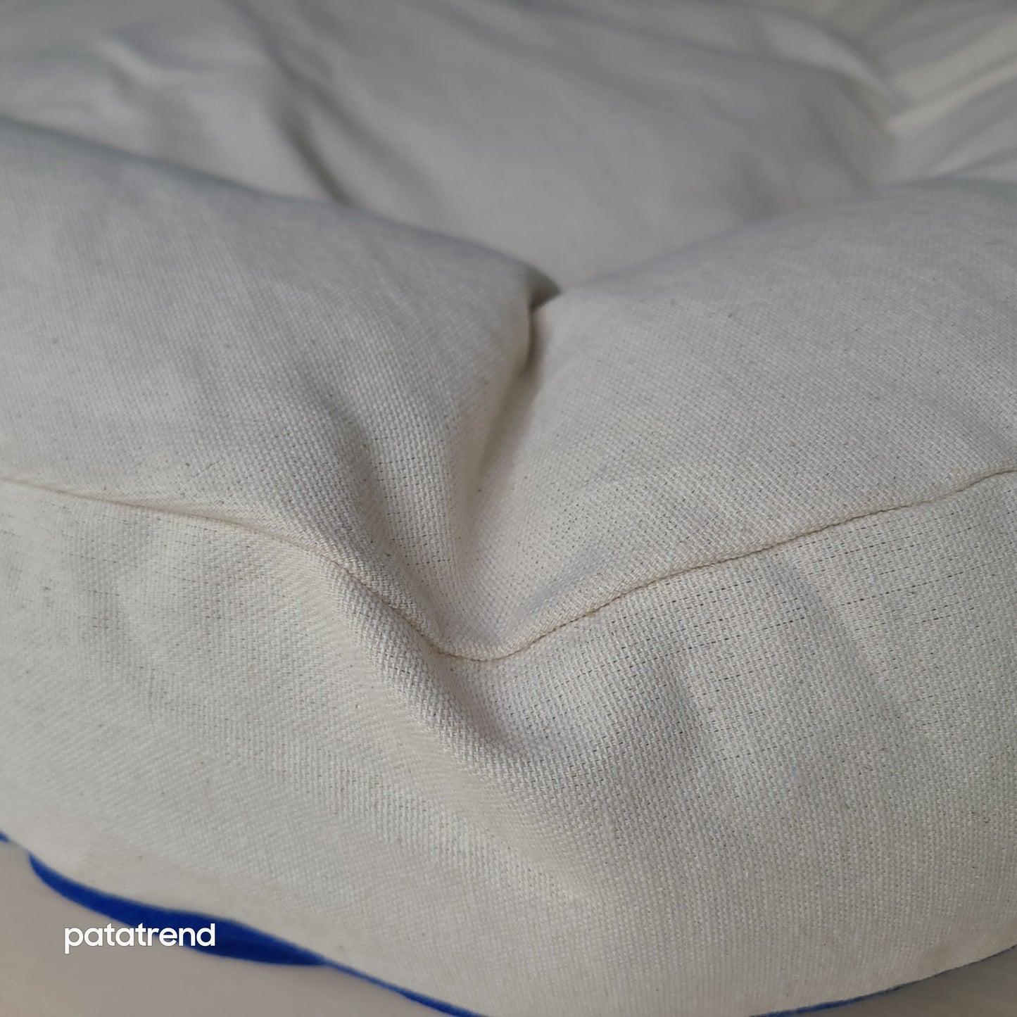 Large Hypoallergenic Nest dog bed and cradle